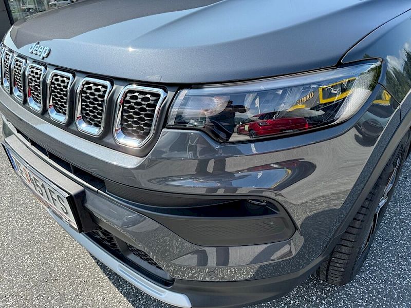 Jeep Compass Limited e-Hybrid