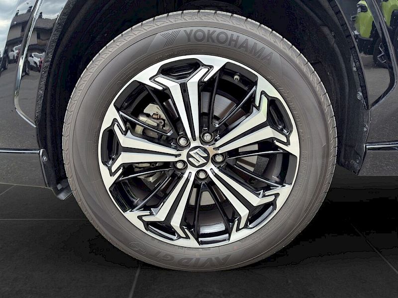 Suzuki Across 2.5 Plug-in Hybrid Flash E-Four