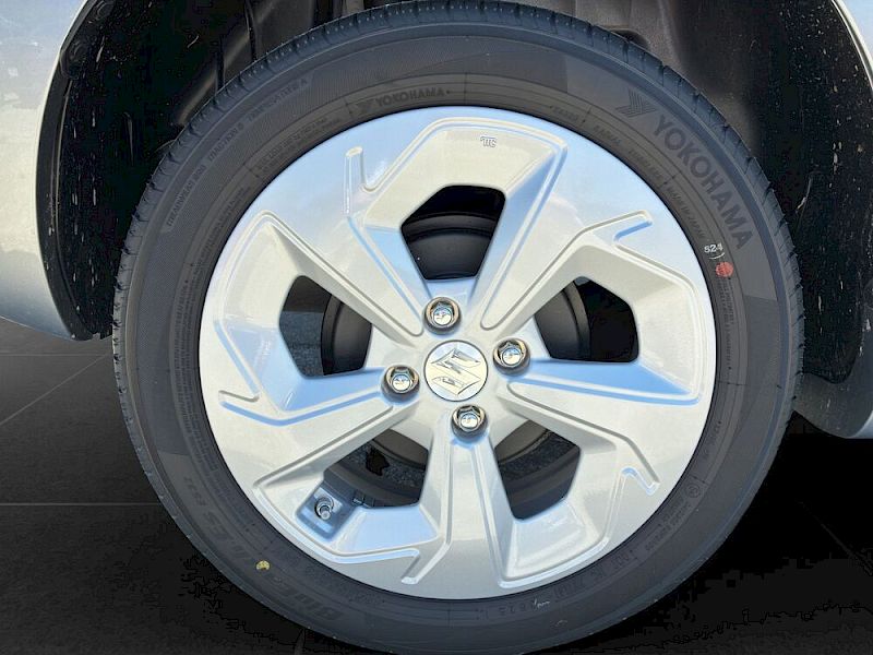 Suzuki Swift 1,2 Hybrid Shine Allrad