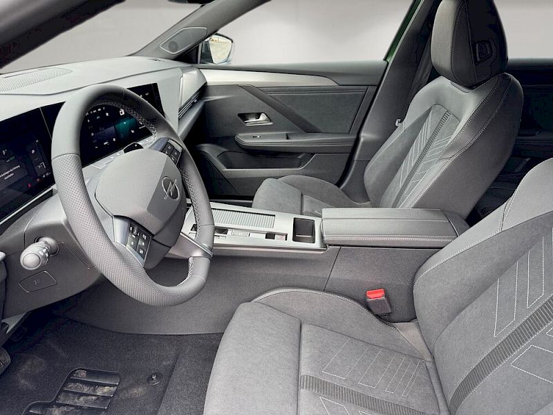 Opel Astra ST Electric Ultimate